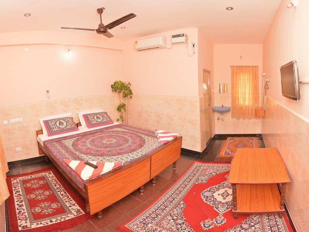 Siva Residency Hotell Mahabalipuram Rum bild