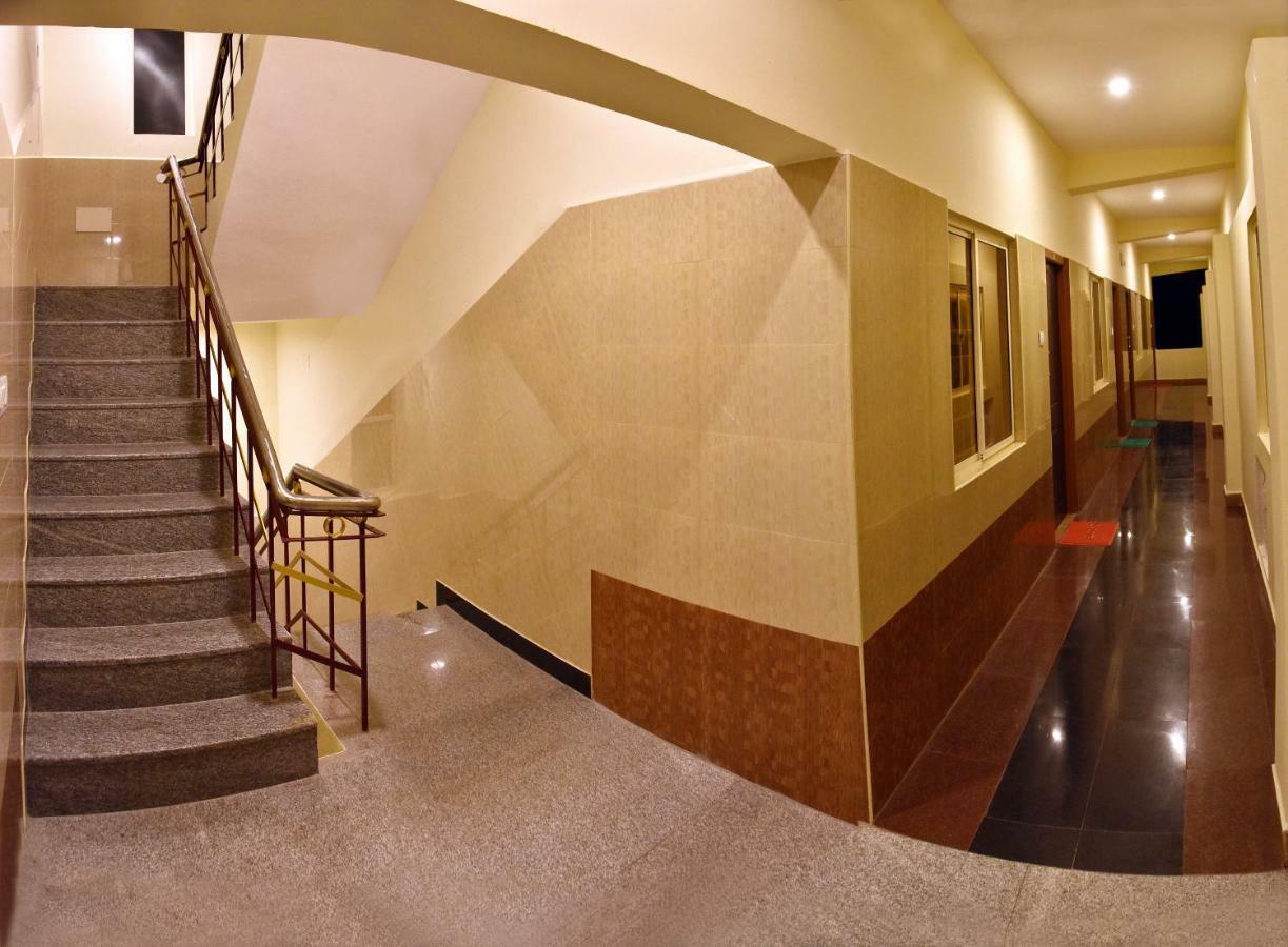 Siva Residency Hotell Mahabalipuram Exteriör bild